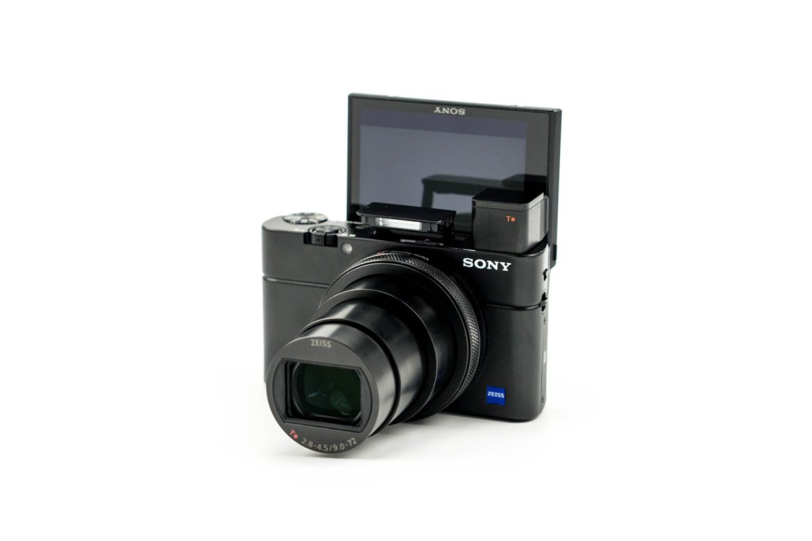 แนะนำ 3 จุดเด่นของ กล้องSony RX100 VII เป็นกล้องคอมแพคตัวเล็กเน้นพกพาง่าย ที่มีกับคุณภาพเกินตัว