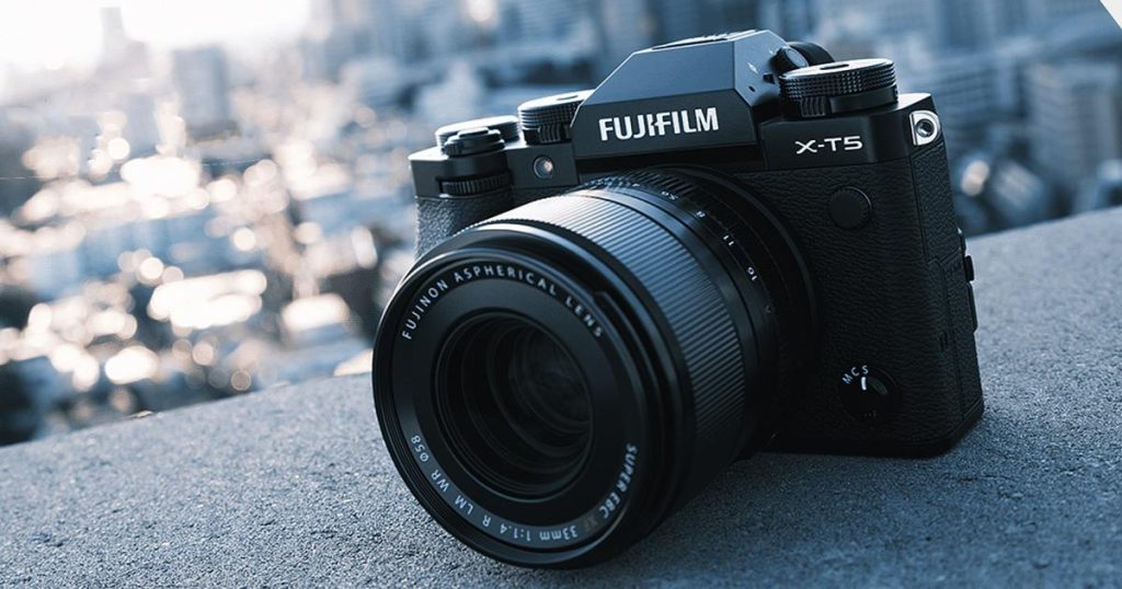 กล้องพกพา Fujifilm X-T5